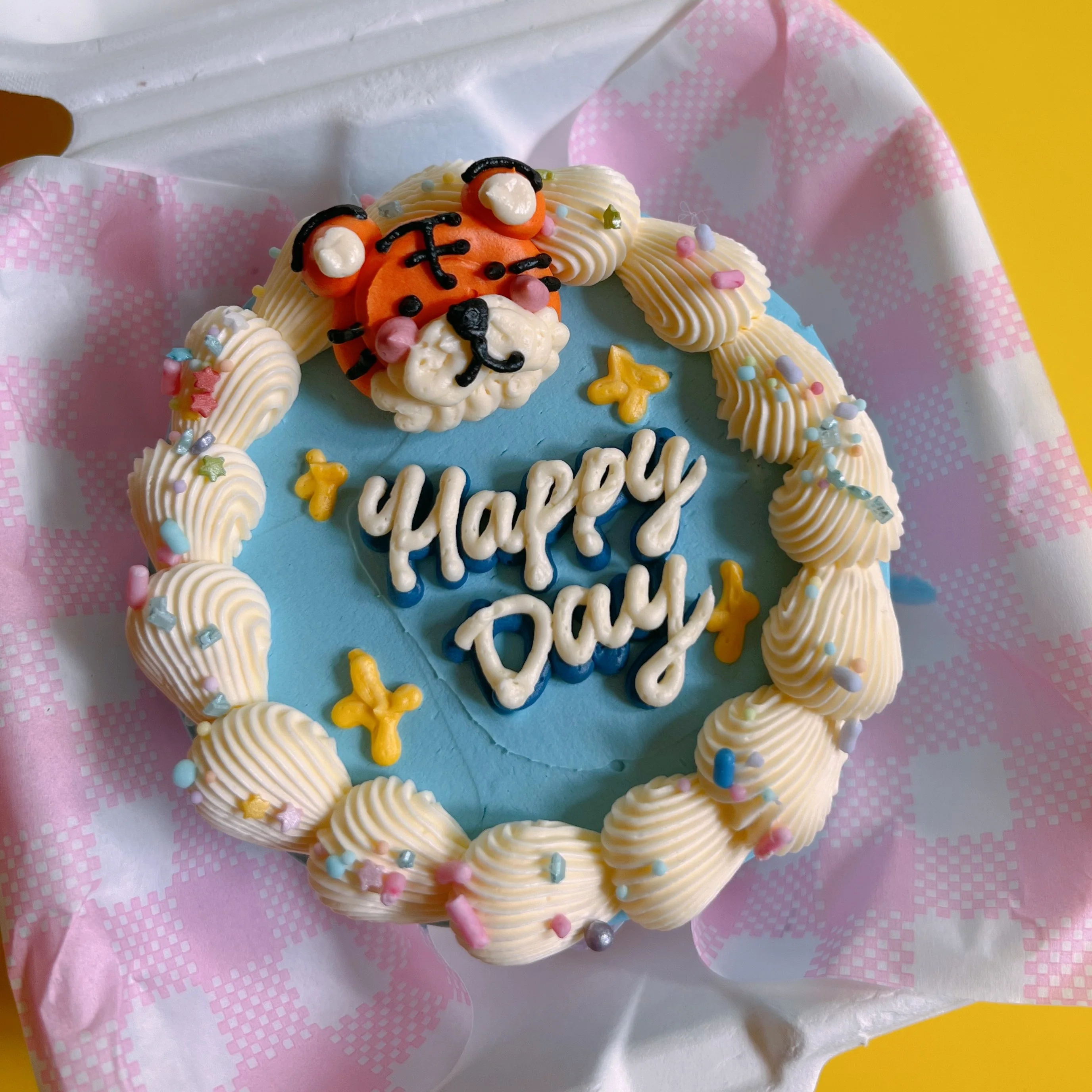 Animal Face Lunch Box Cake - Image 5