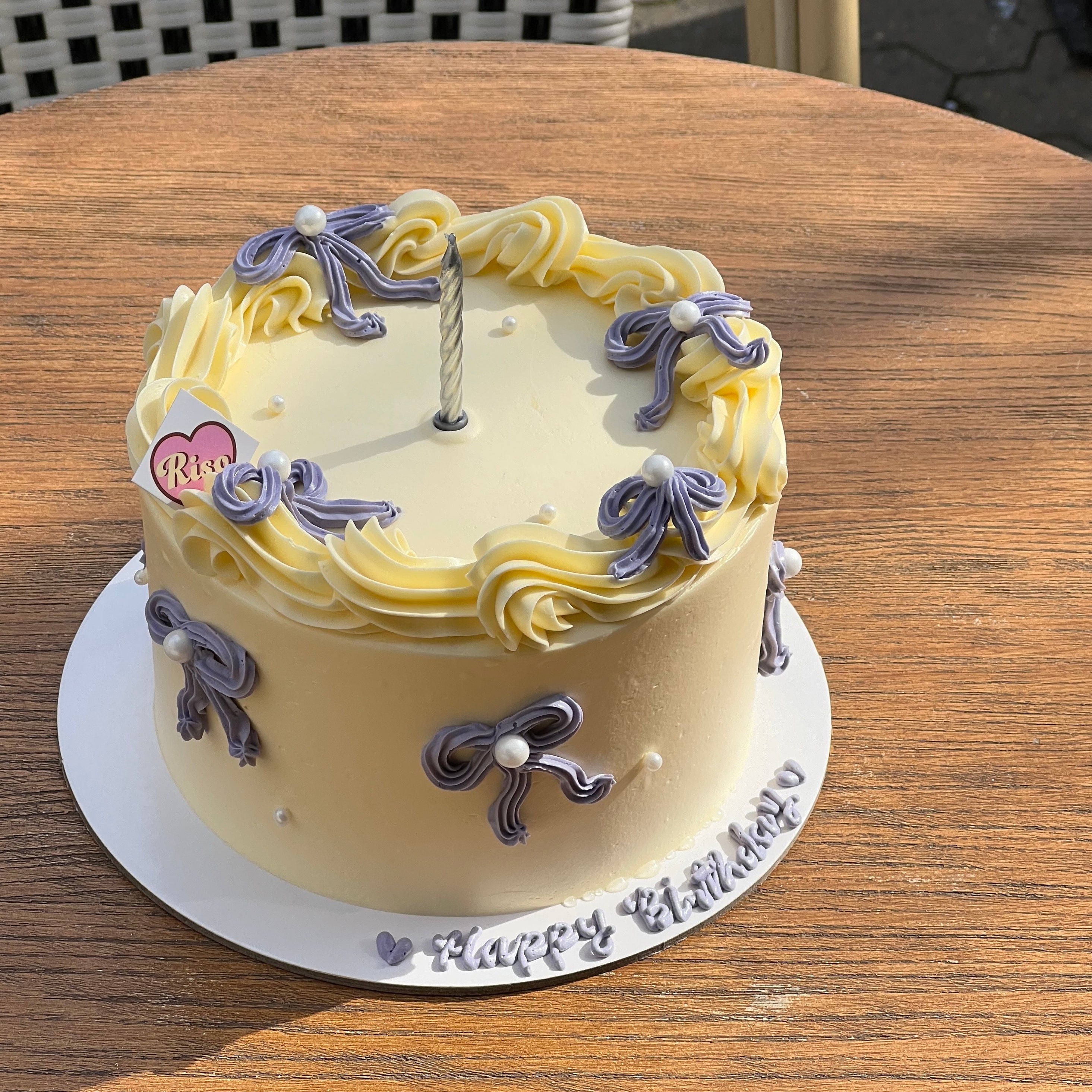 Ribbon Vintage Cake - Image 4