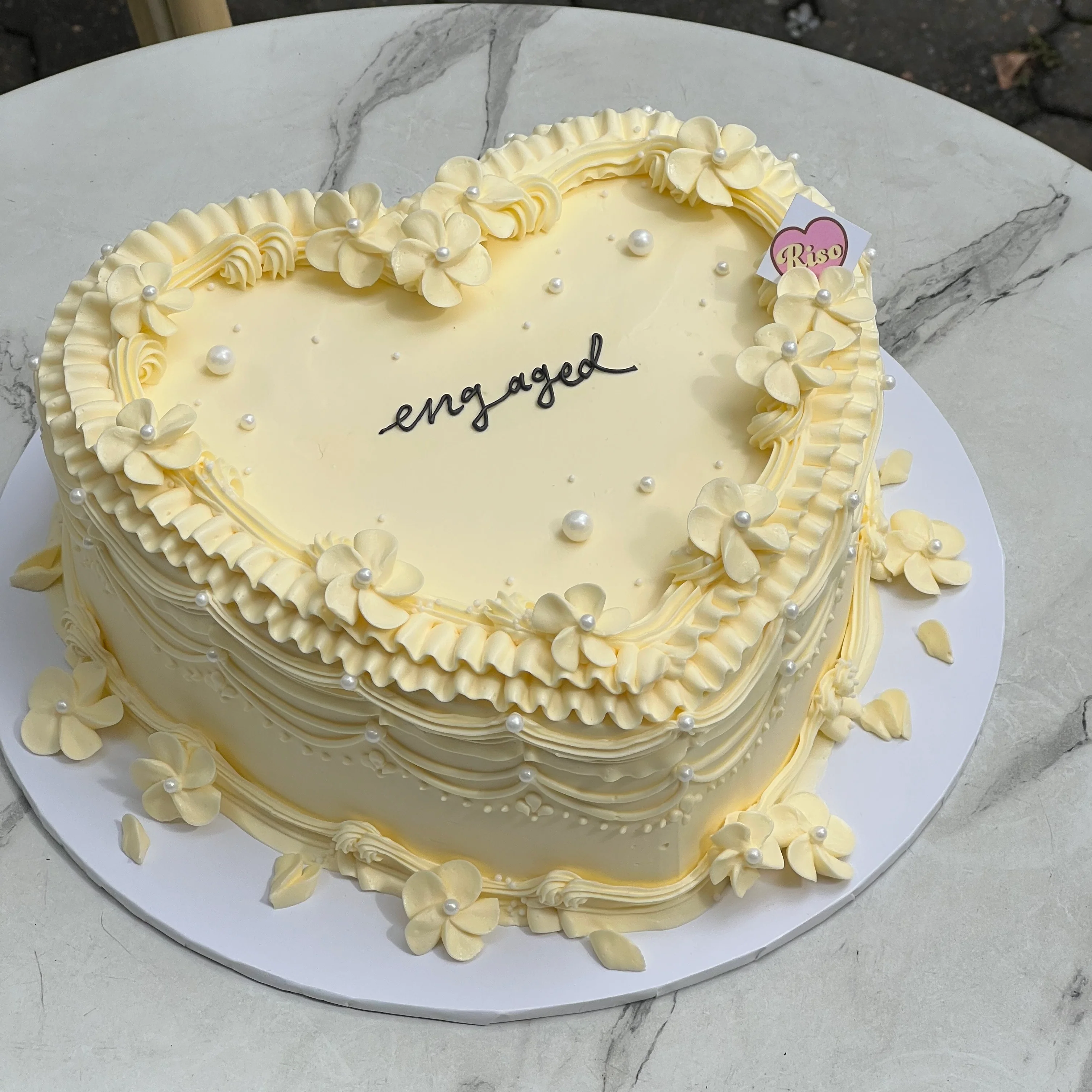 Cherry Blossom Cake (Round/Heart) - Image 3