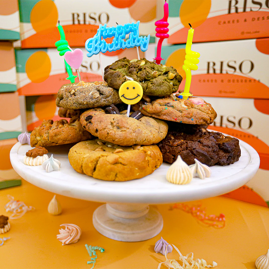 Classic Walnut Choc Chip Cookie - Image 4