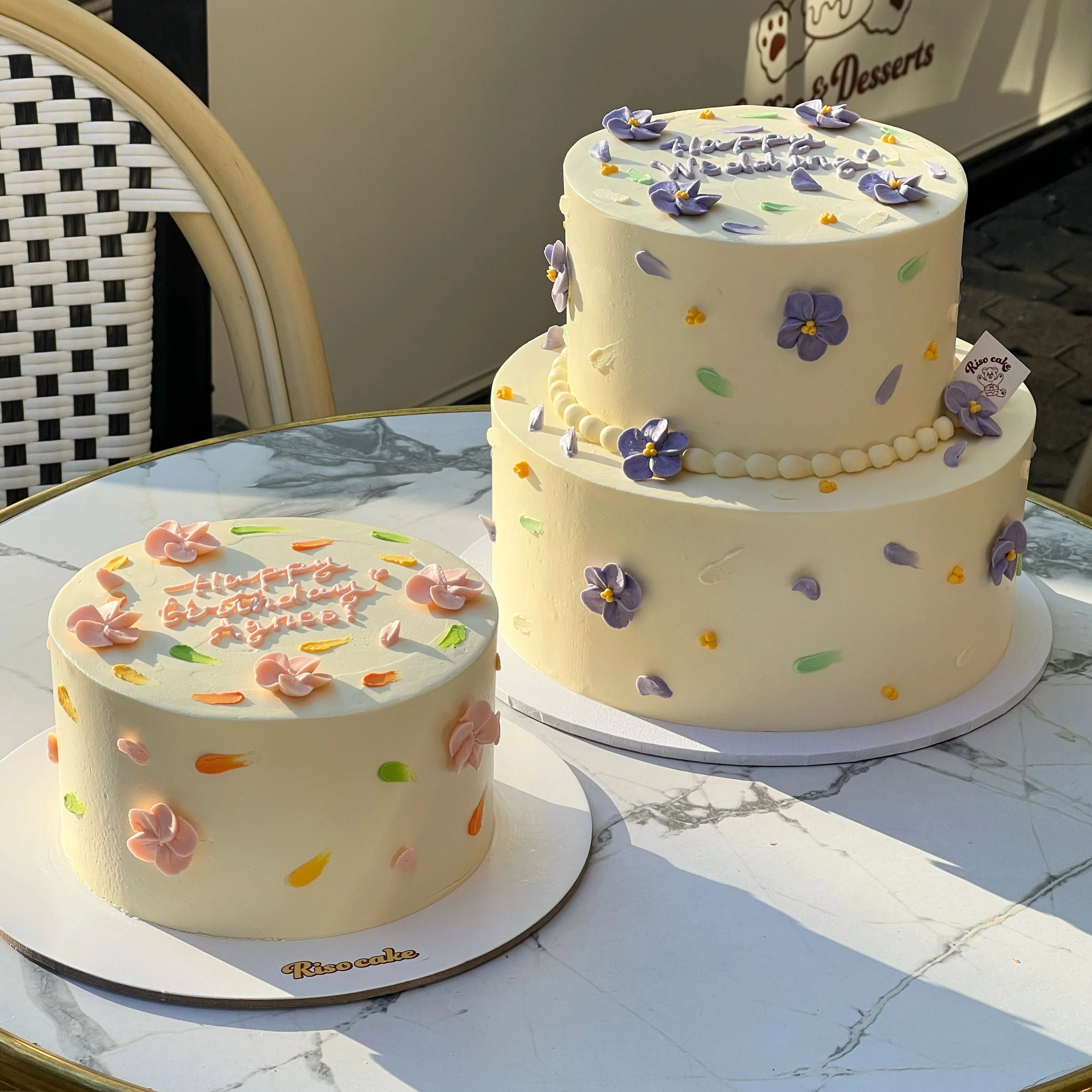 Peach Floral Cake - Image 5