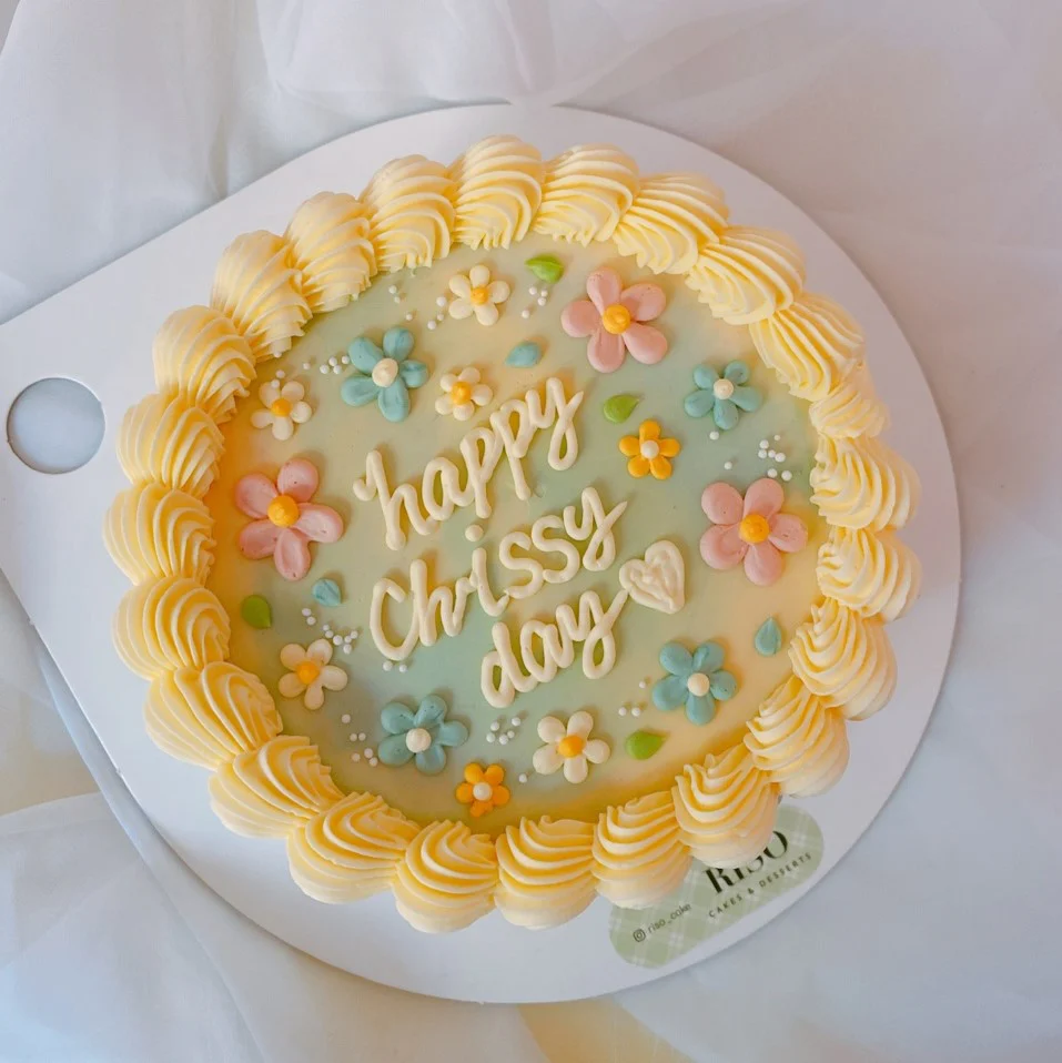Flower Fantasy Cake - Image 6