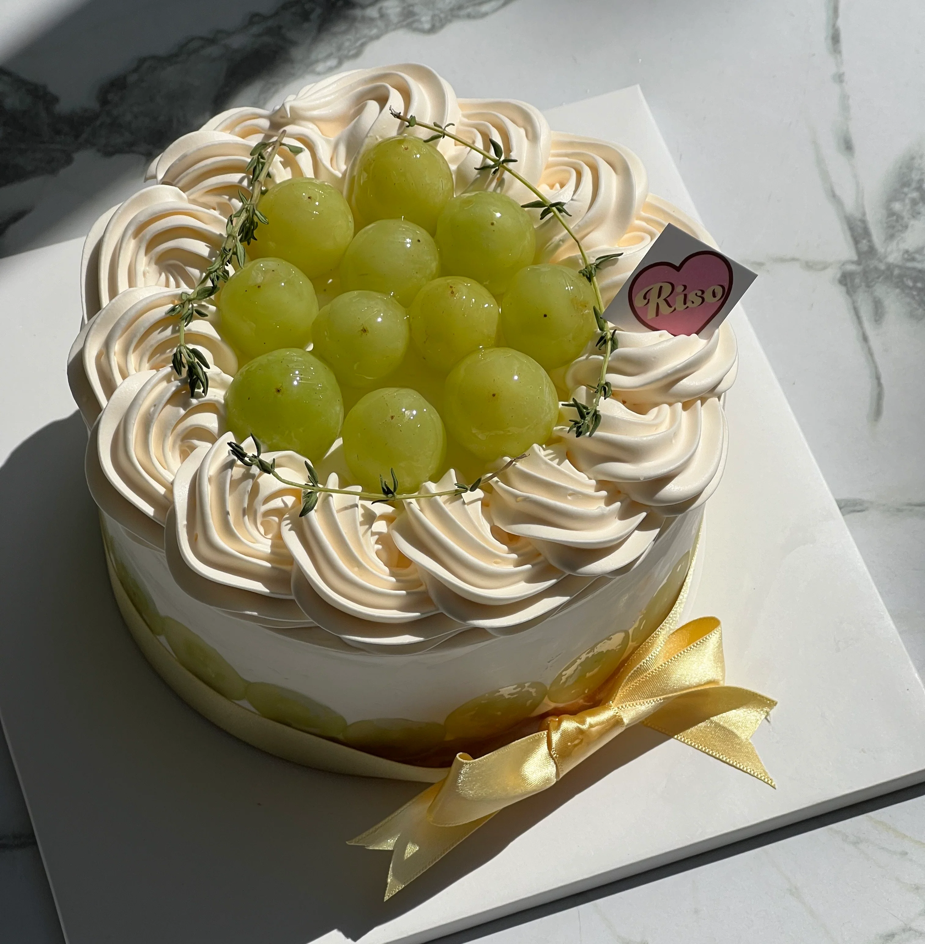 Fresh Cream Grapes Cake - Image 3