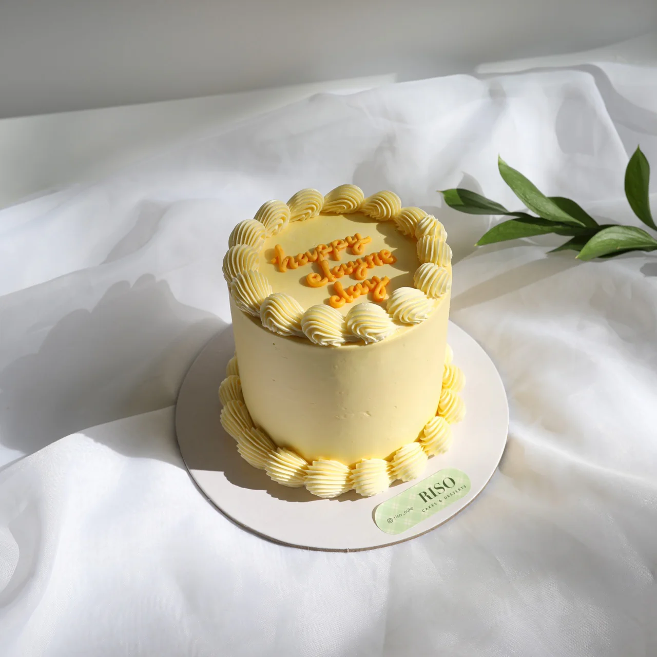 Simple Lettering Cake (Round/Heart) - Image 6