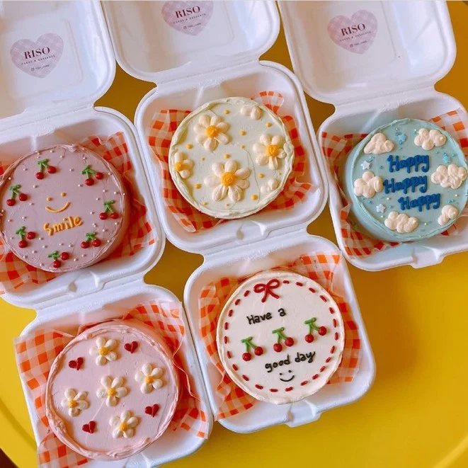 Have a good day Lunch Box Cake - Image 3