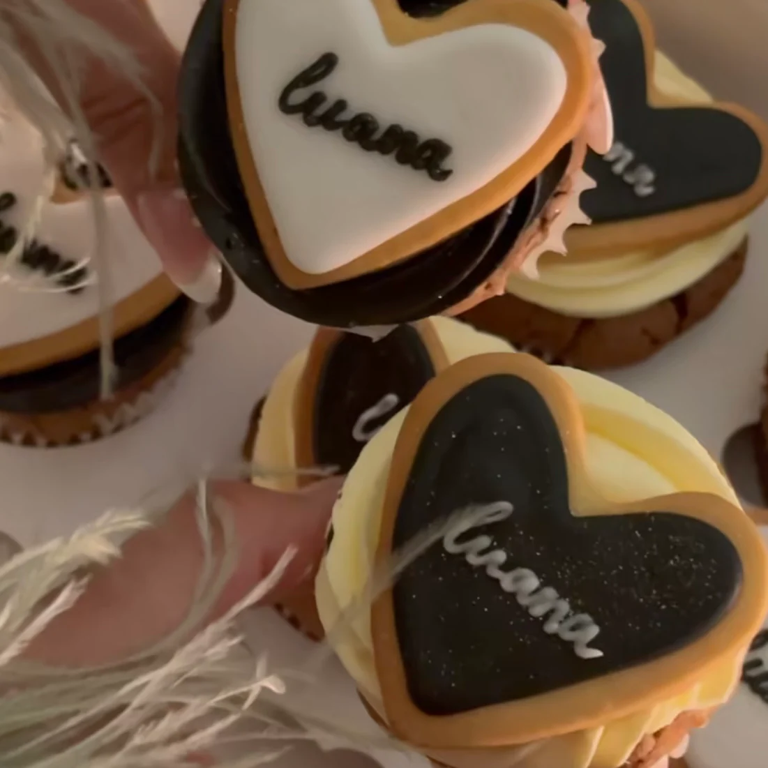 [SOLD OUT] Heart Cookie Cupcake - Image 5