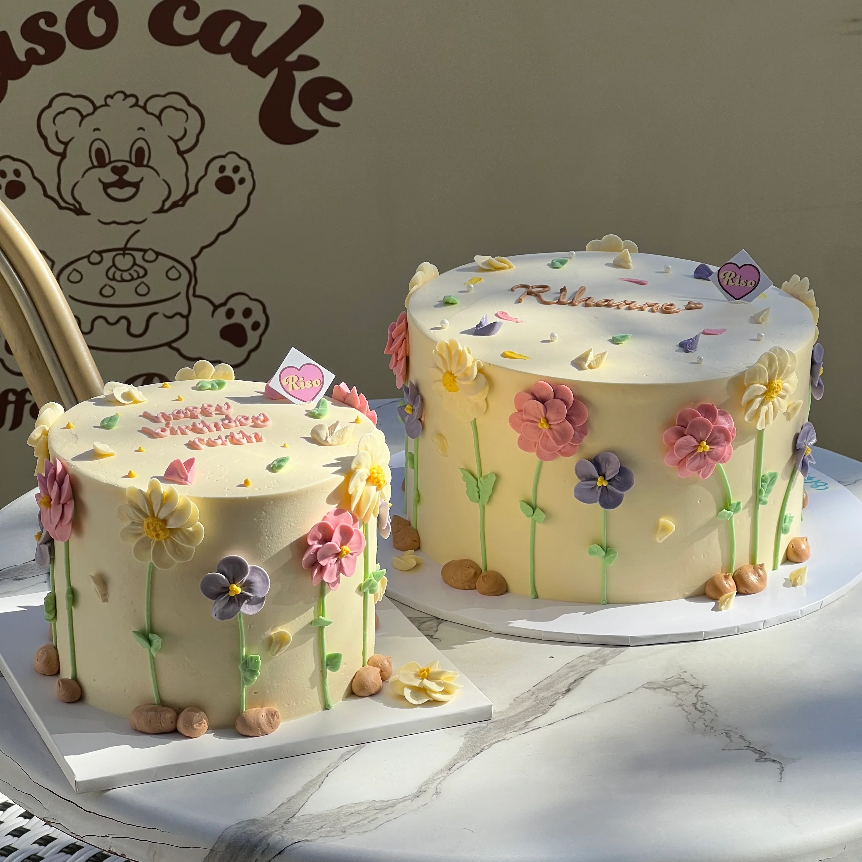 High Daisy Cake (Tall Design) (Round/Heart) - Image 3