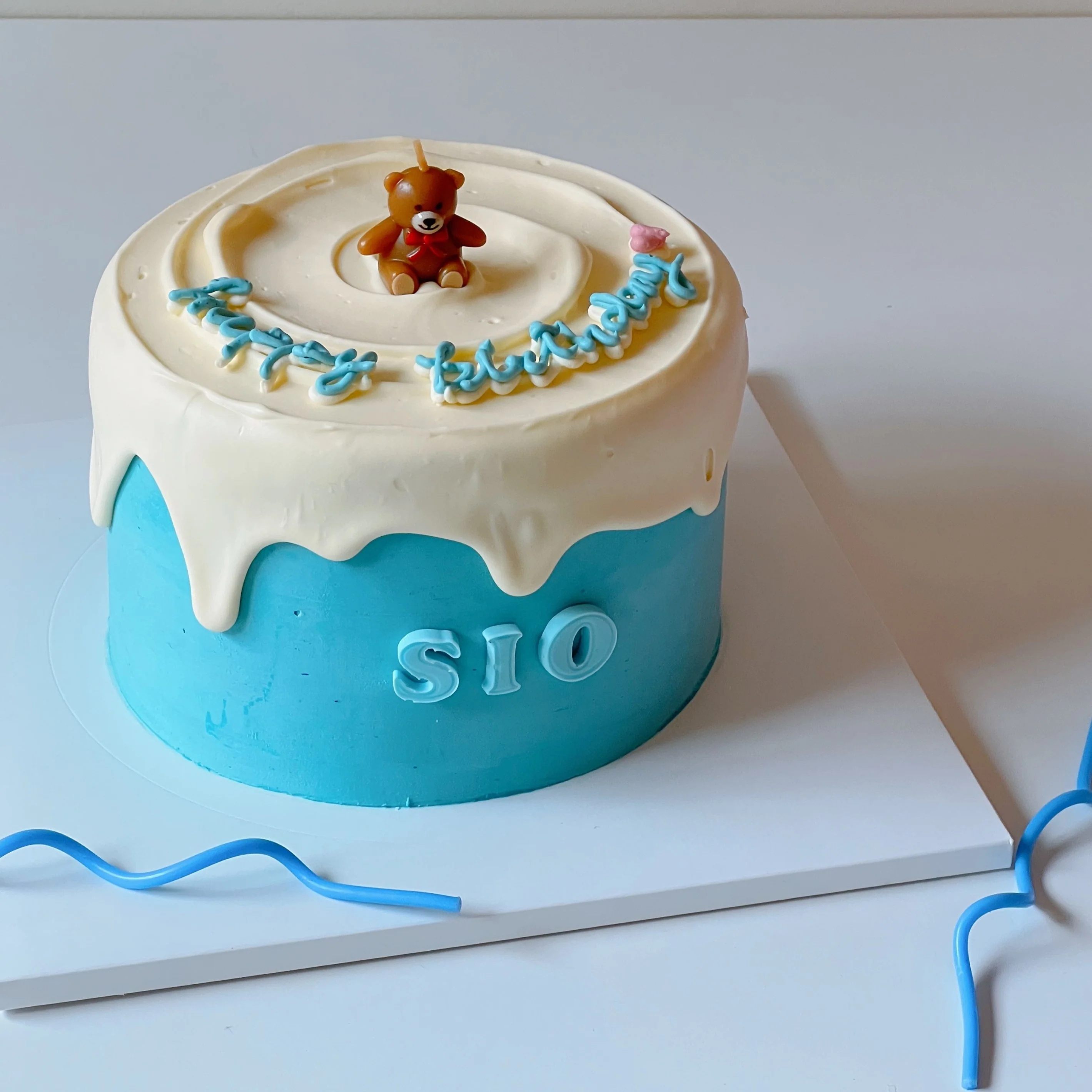 Melting Bear Cake