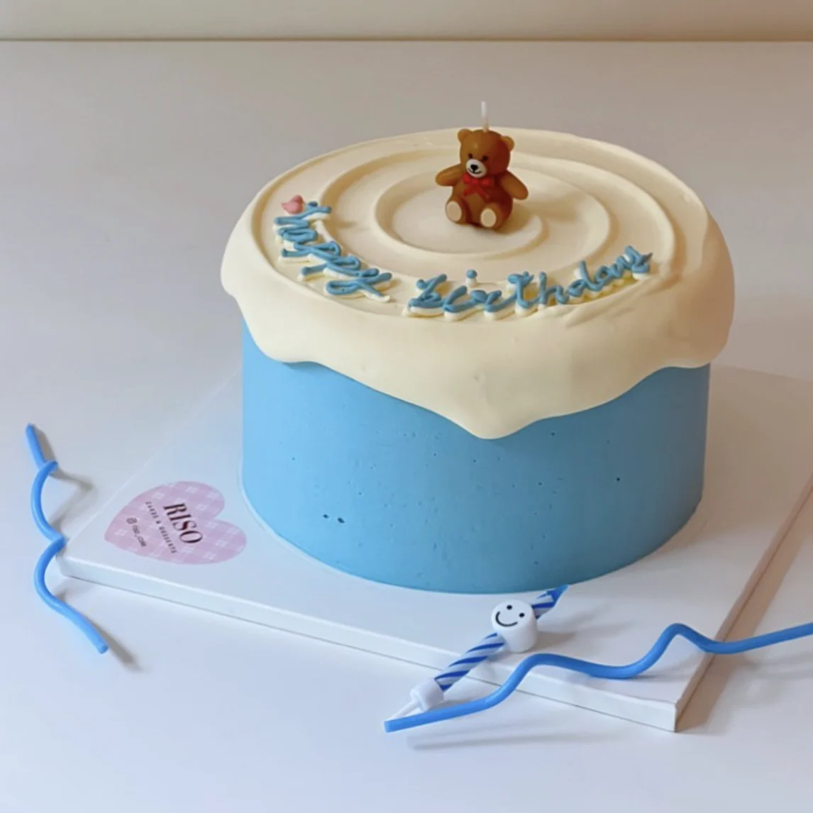 Melting Bear Cake - Image 3
