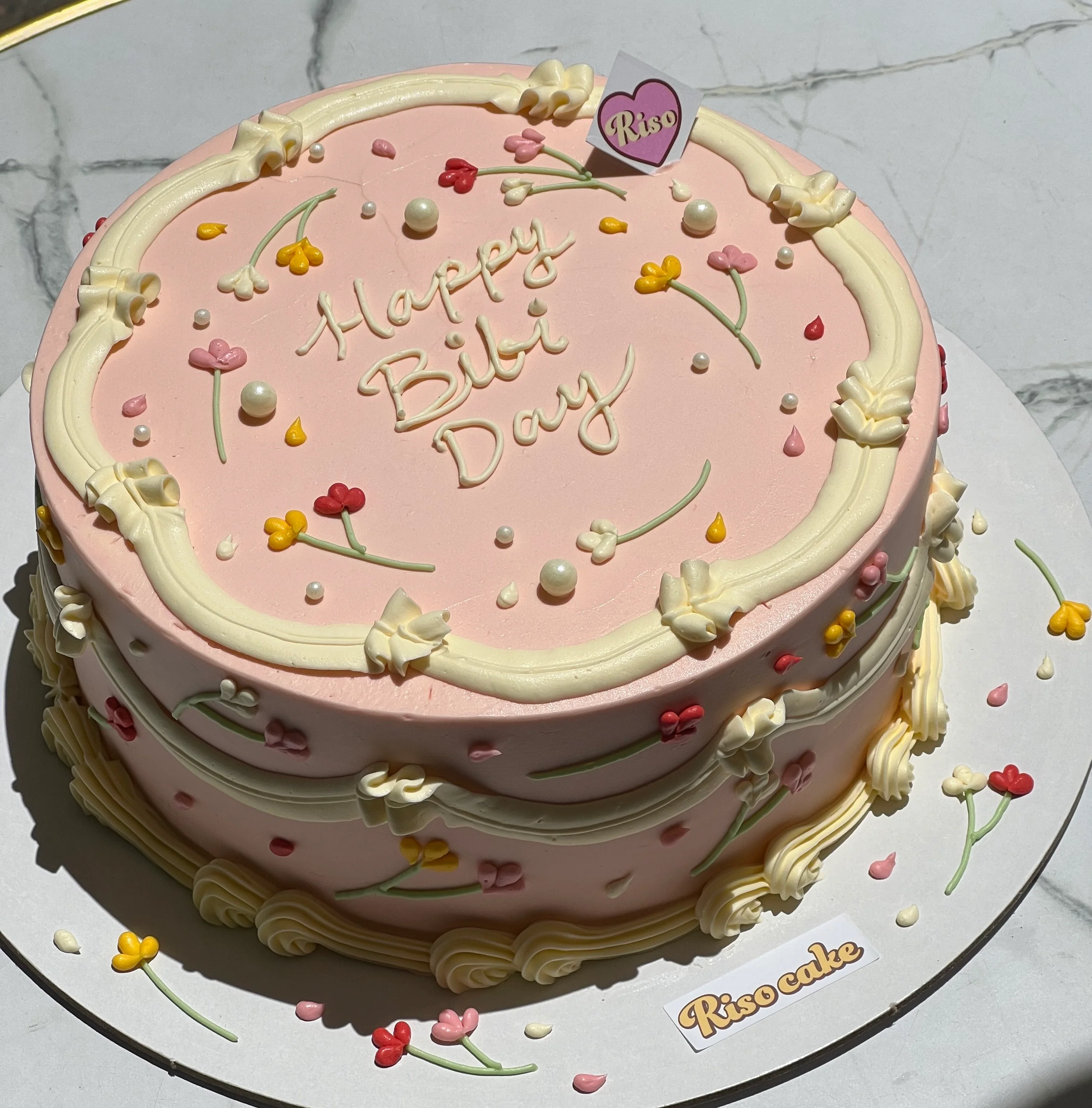 Pearl Flower Cake