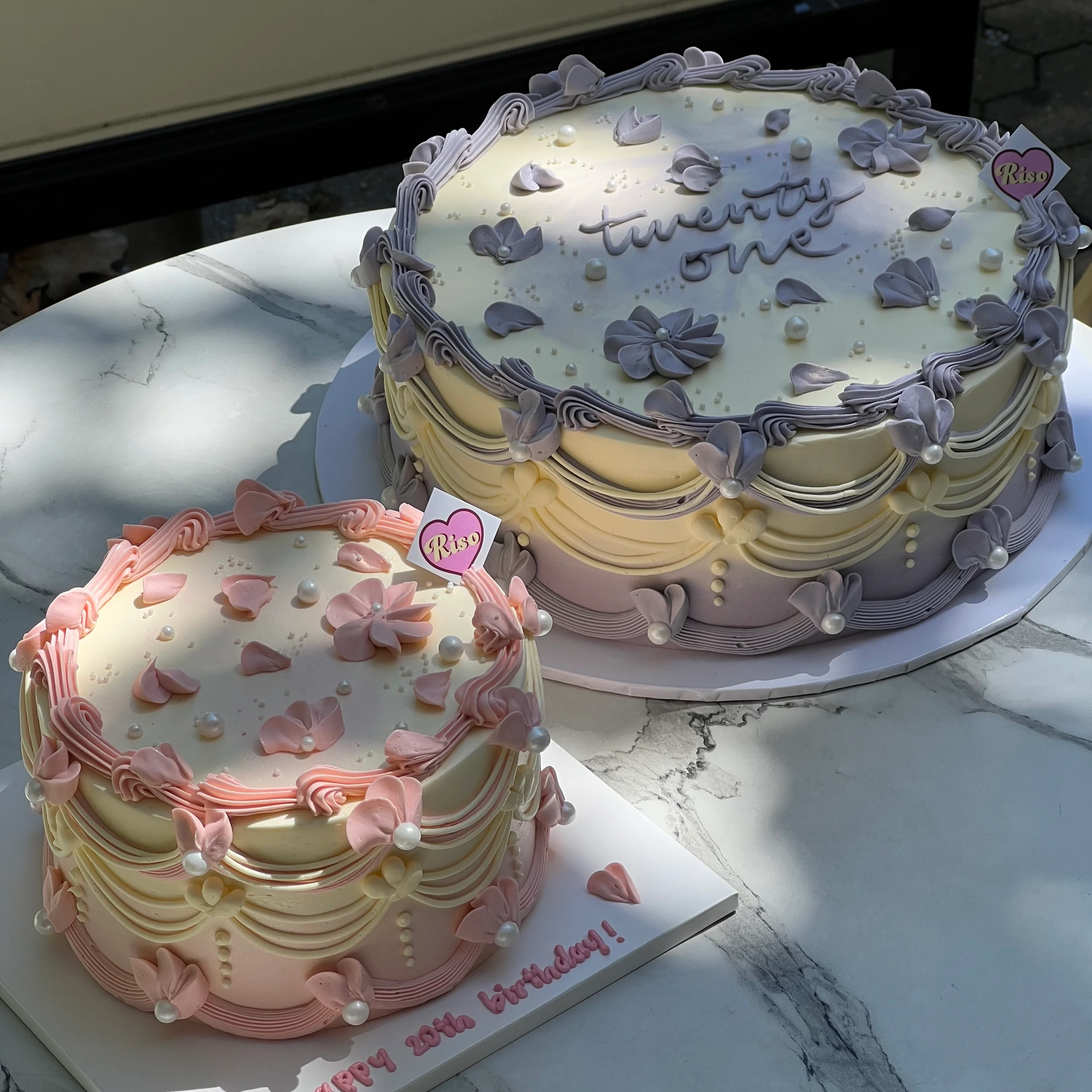 Petal Flower Cake (Round/Heart) - Image 4