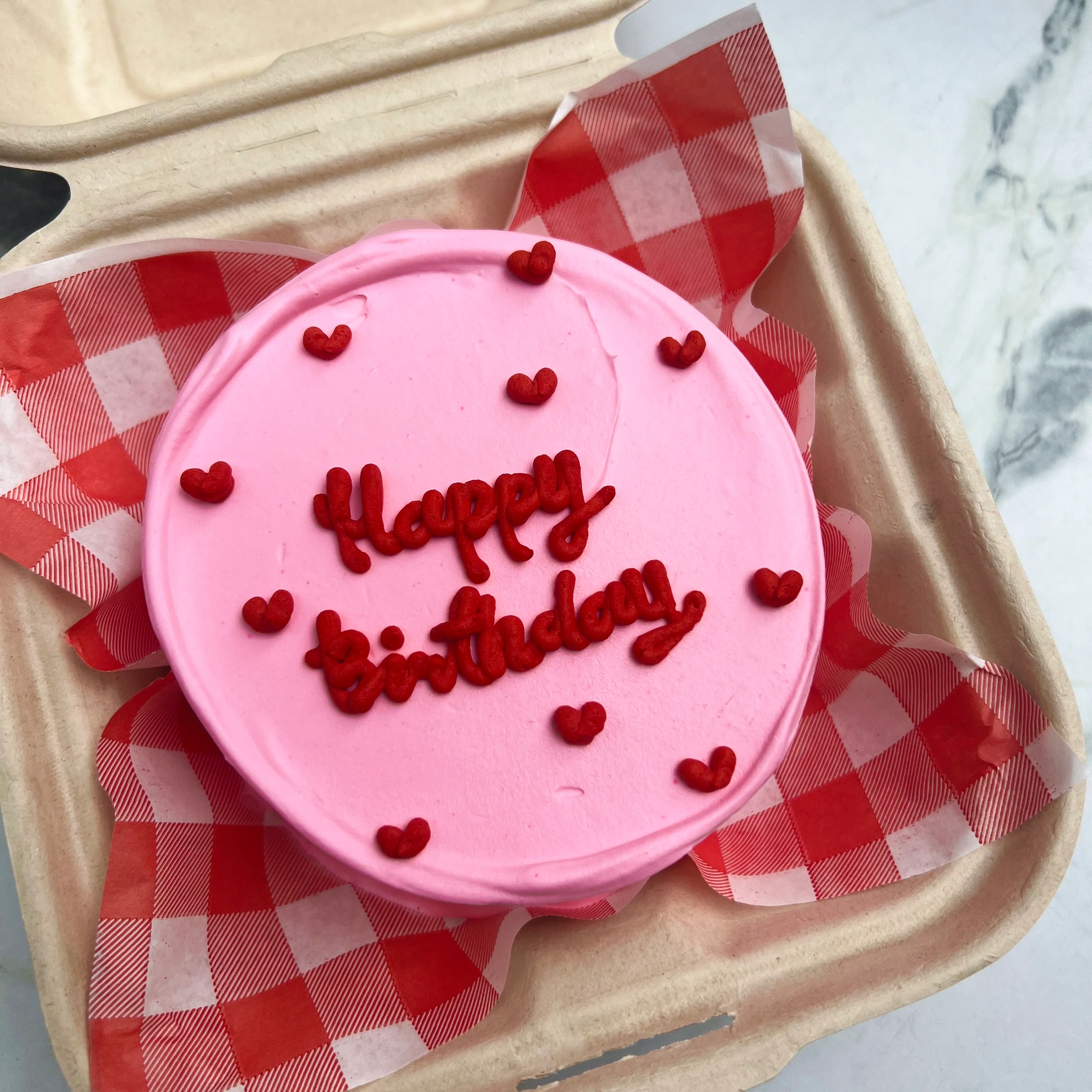 Simple Heart Lunch Box Cake - Image 2