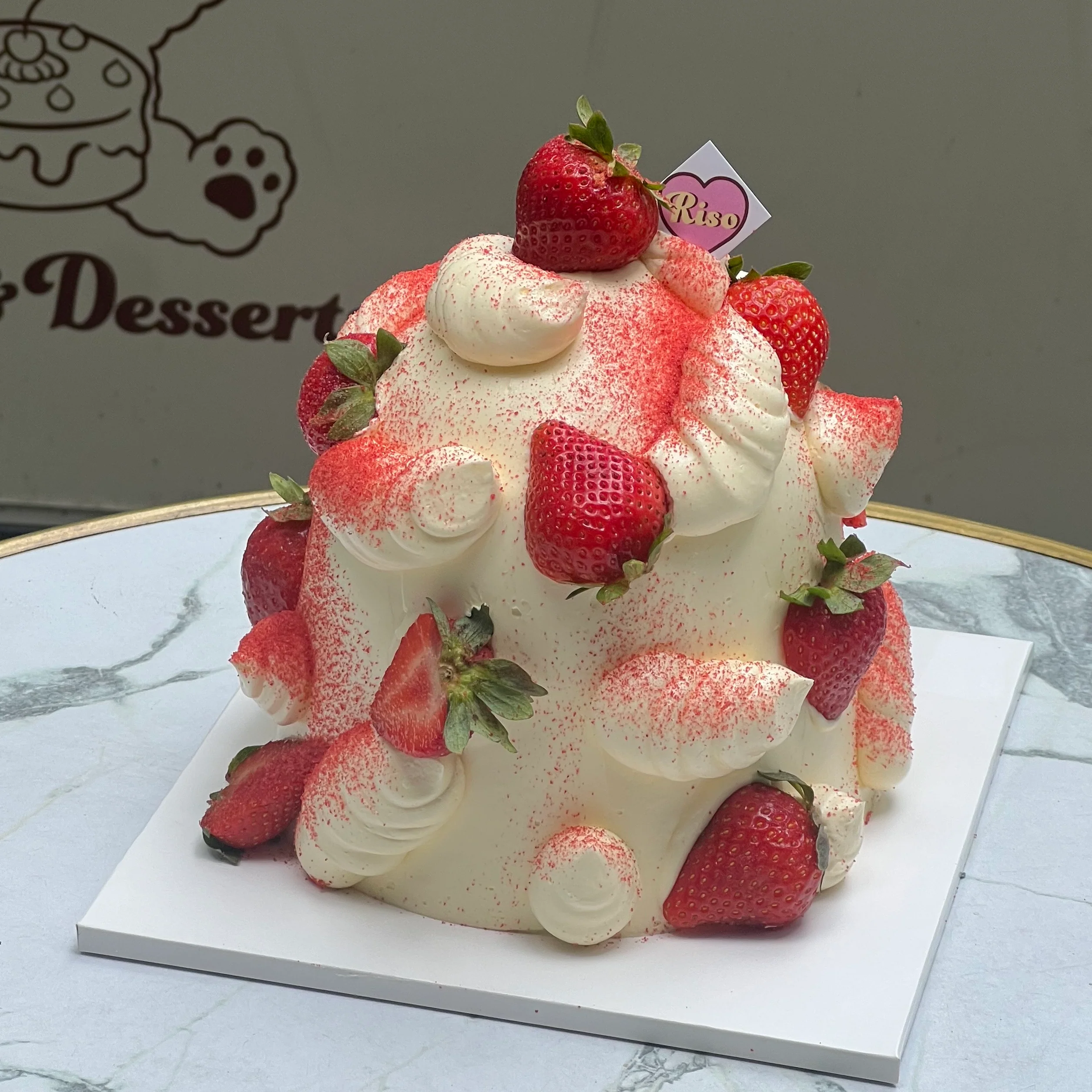 Strawberry Love Cake - Image 3