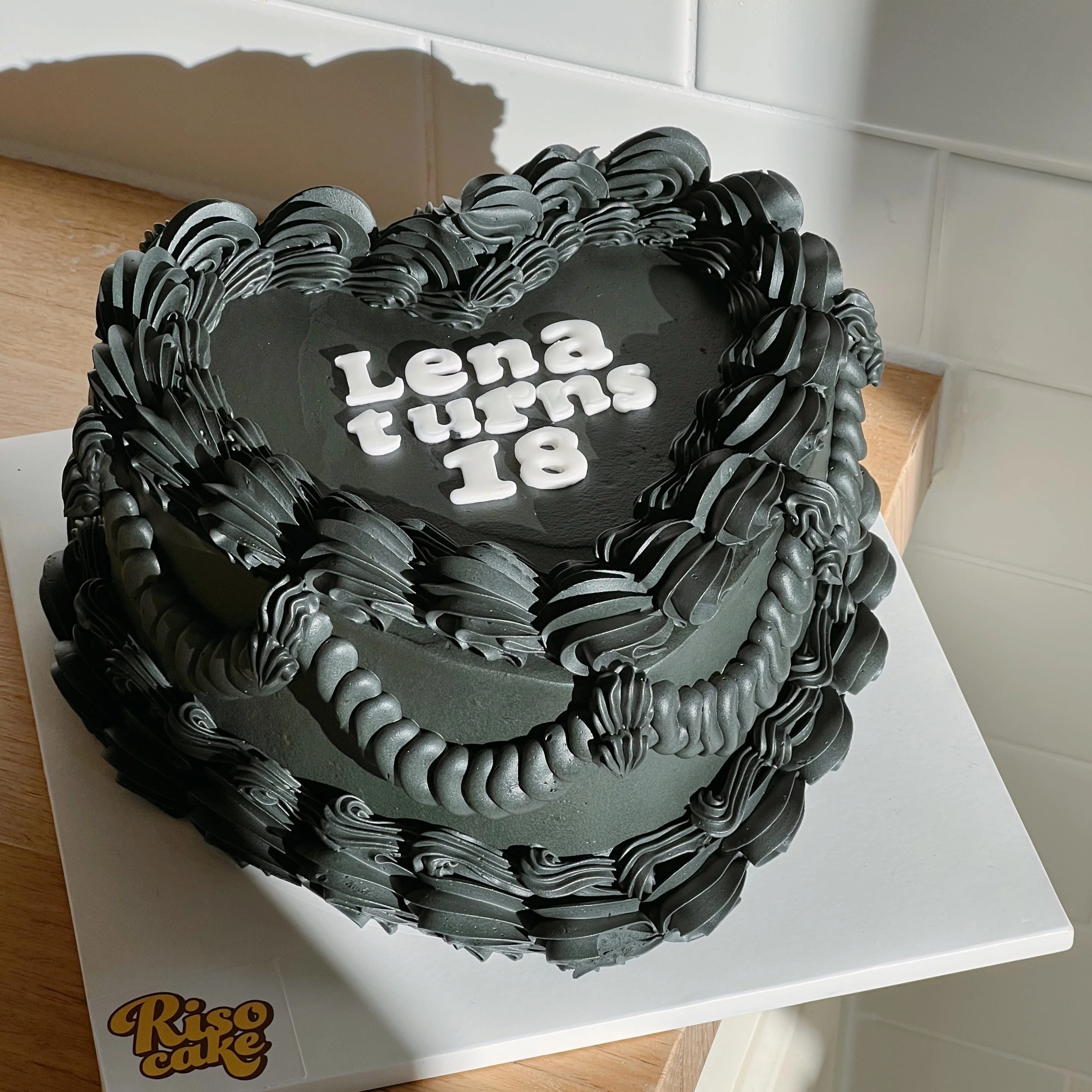 One Colour Text Cake (Round/Heart) - Image 3