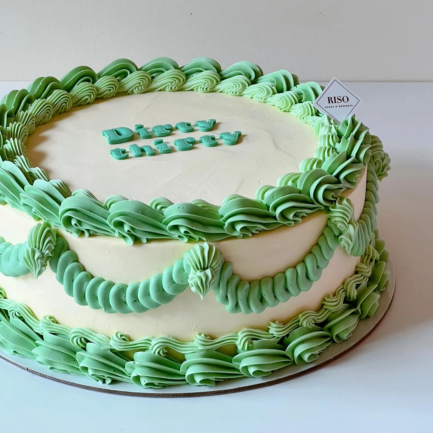 One Colour Text Cake (Round/Heart) - Image 4